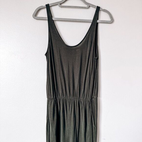 Divided Green Sleeveless Round Neckline Casual Romper Size Small - Picture 1 of 7